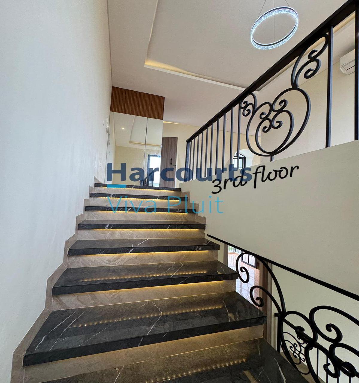 Disewakan Rumah Exclusive 3 Lantai Di Bukit Danau Indah - PIK 2 - Foto 6