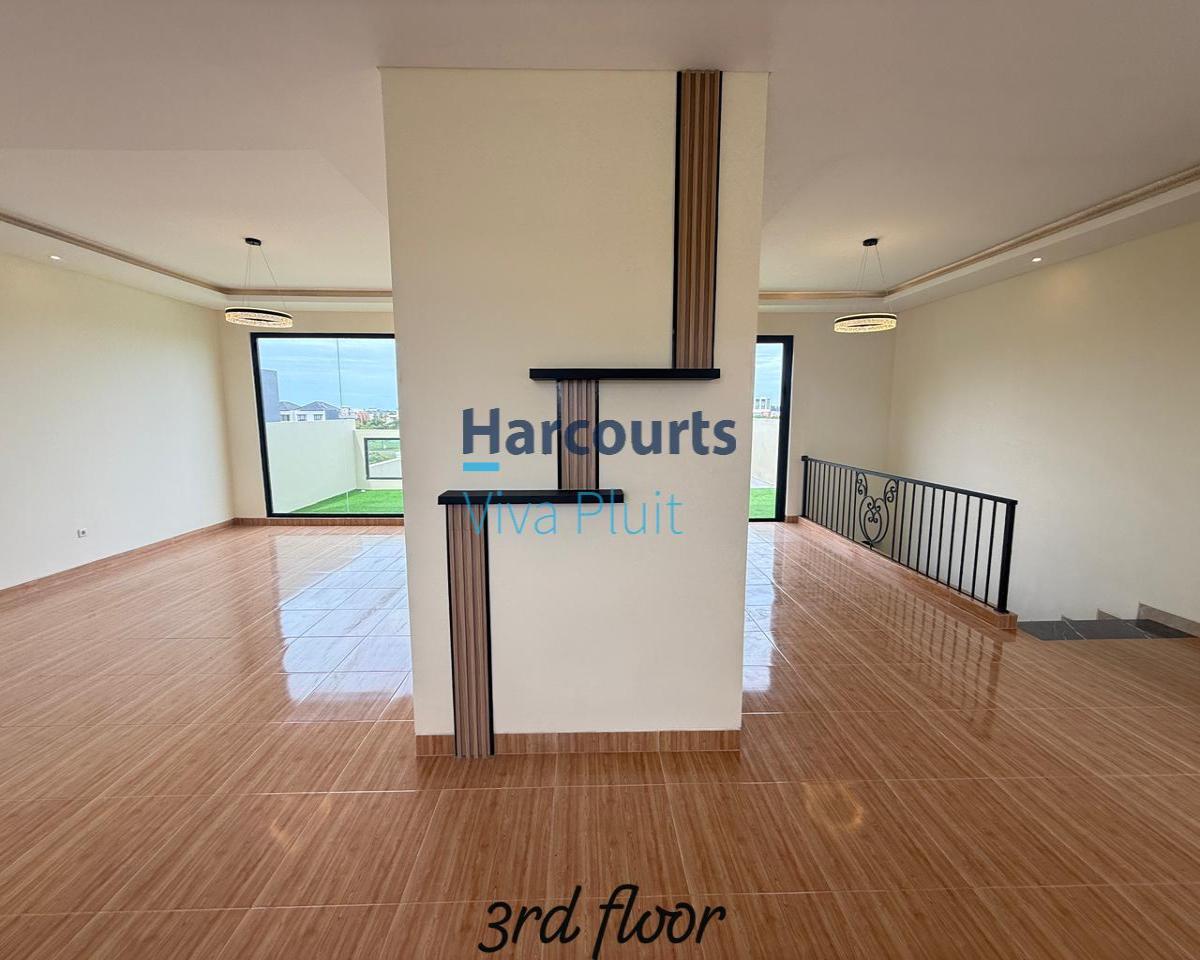 Disewakan Rumah Exclusive 3 Lantai Di Bukit Danau Indah - PIK 2 - Foto 9