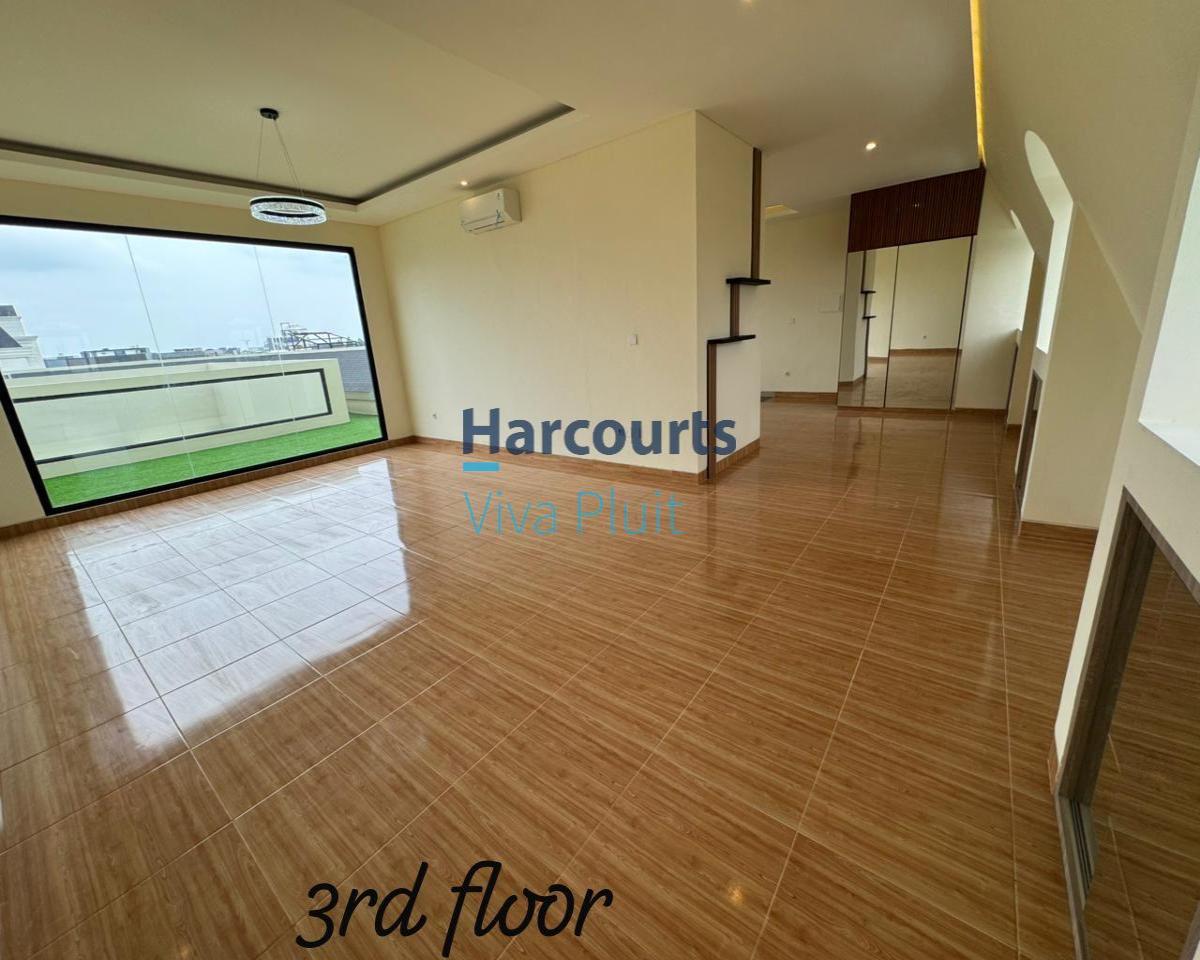 Disewakan Rumah Exclusive 3 Lantai Di Bukit Danau Indah - PIK 2 - Foto 10