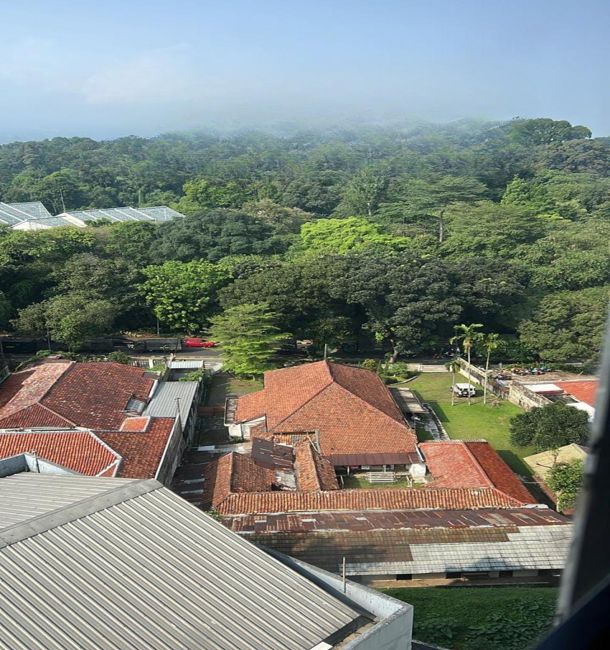 Hunian Asri & Strategis di Tengah Kota – Hanya Selangkah dari Kebun Raya  Bogor