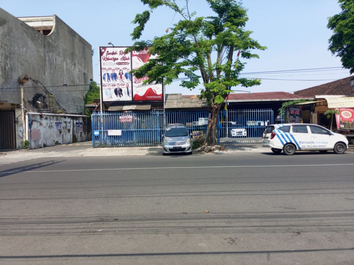 Tanah Strategis Dijual di Kepatihan Kulon, Solo  Depan Gereja GBIK Widuran