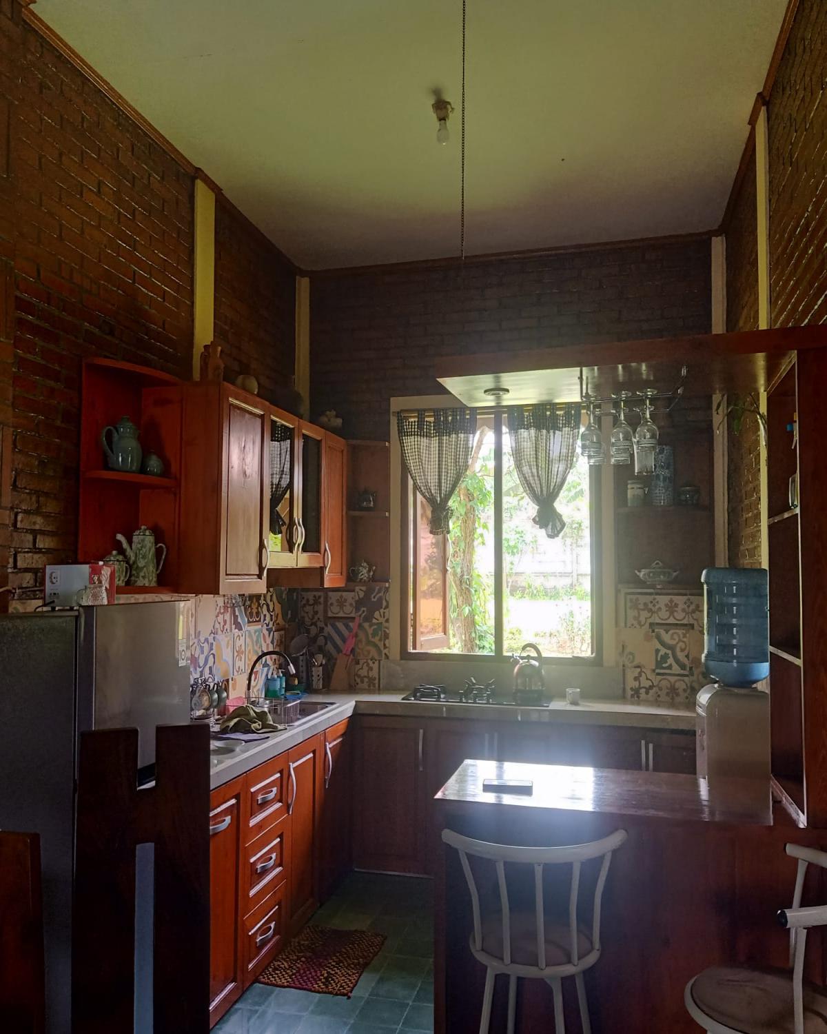 Dijual Rumah Siap Huni di Cimande Caringin - Joglo dengan Lahan Luas - Foto 8