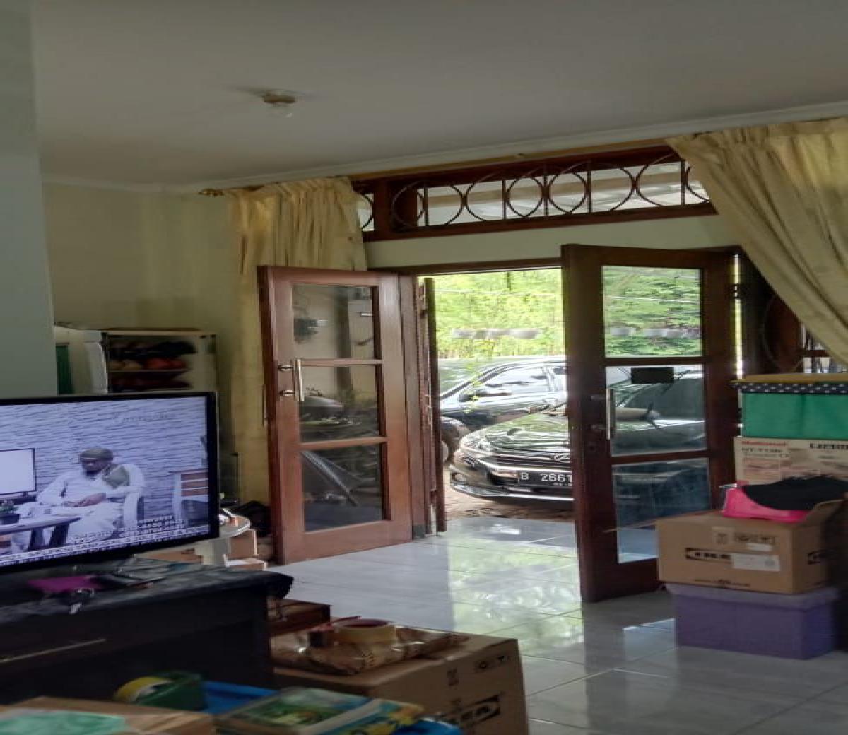 Rumah 2 Lantai Jatinegara