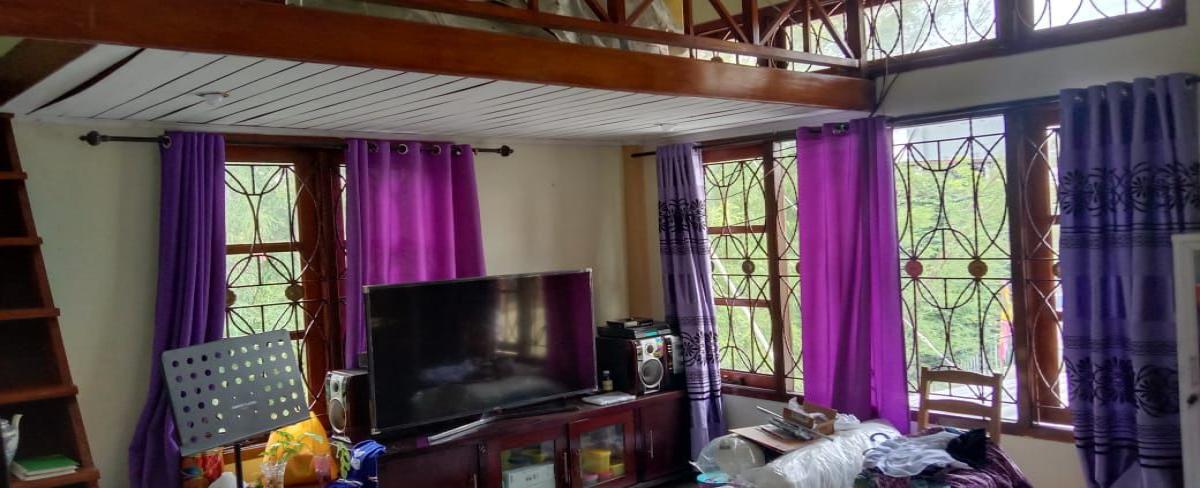 Rumah 2 Lantai Jatinegara - Foto 5