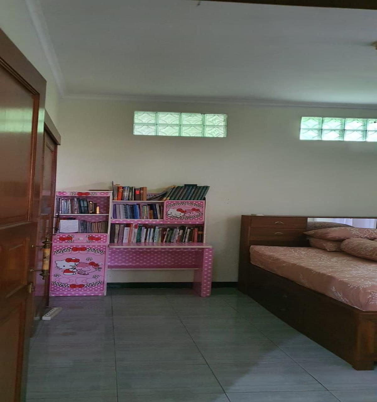 Rumah 2 Lantai Jatinegara - Foto 7