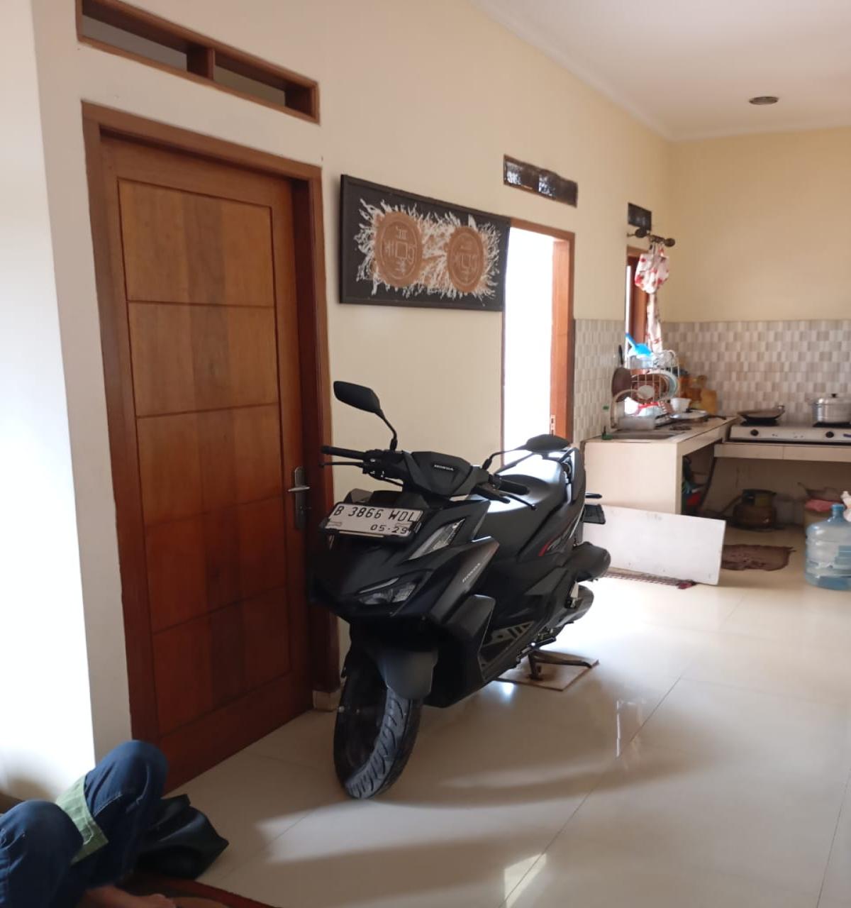 Rumah 2 lantai di Pondok Cabe Udik Tangerang Selatan - Foto 5