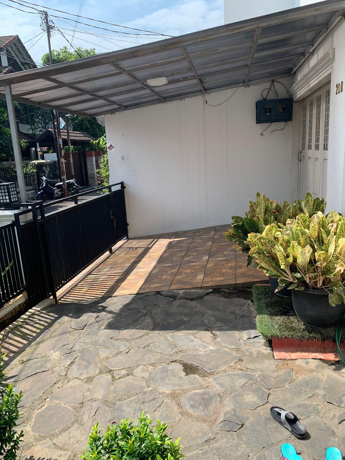 Rumah 2 Lantai 250m² di Rempoa Ciputat Timur Tangerang Selatan - Dekat Bintaro & Pondok Indah - Foto 2