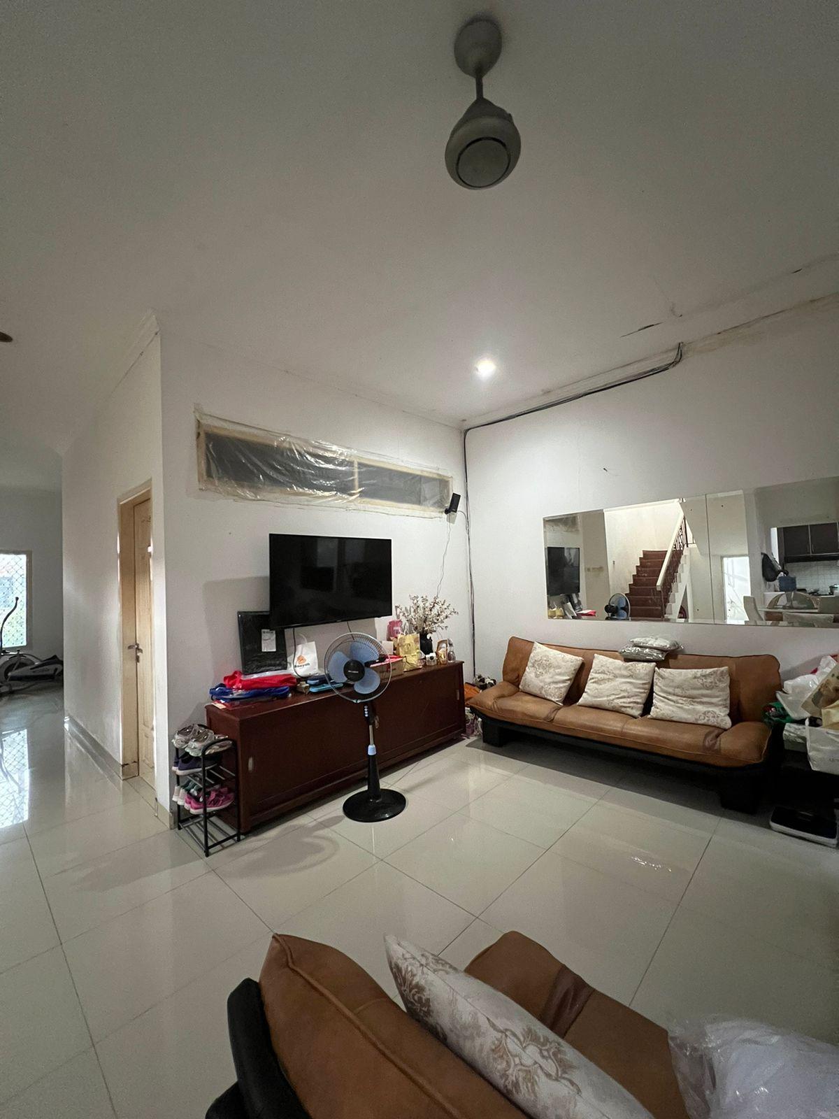 Rumah 2 Lantai 250m² di Rempoa Ciputat Timur Tangerang Selatan - Dekat Bintaro & Pondok Indah - Foto 4