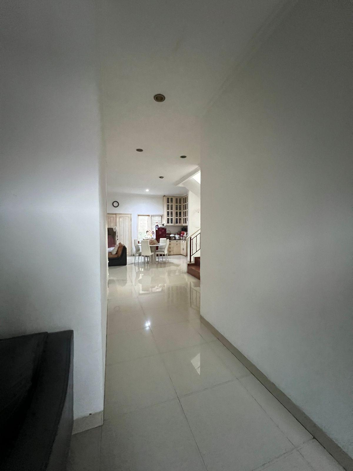 Rumah 2 Lantai 250m² di Rempoa Ciputat Timur Tangerang Selatan - Dekat Bintaro & Pondok Indah - Foto 7