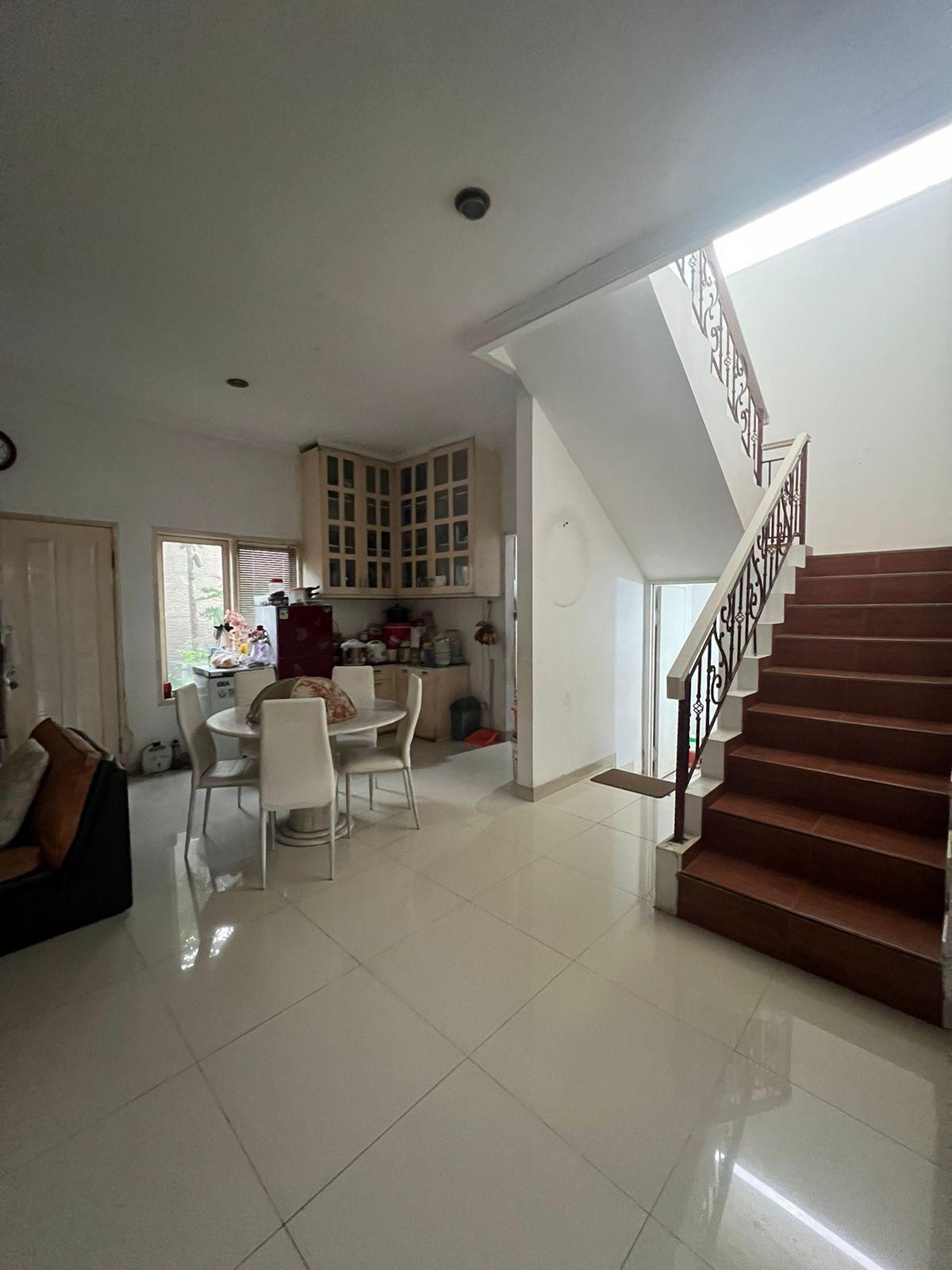 Rumah 2 Lantai 250m² di Rempoa Ciputat Timur Tangerang Selatan - Dekat Bintaro & Pondok Indah - Foto 9