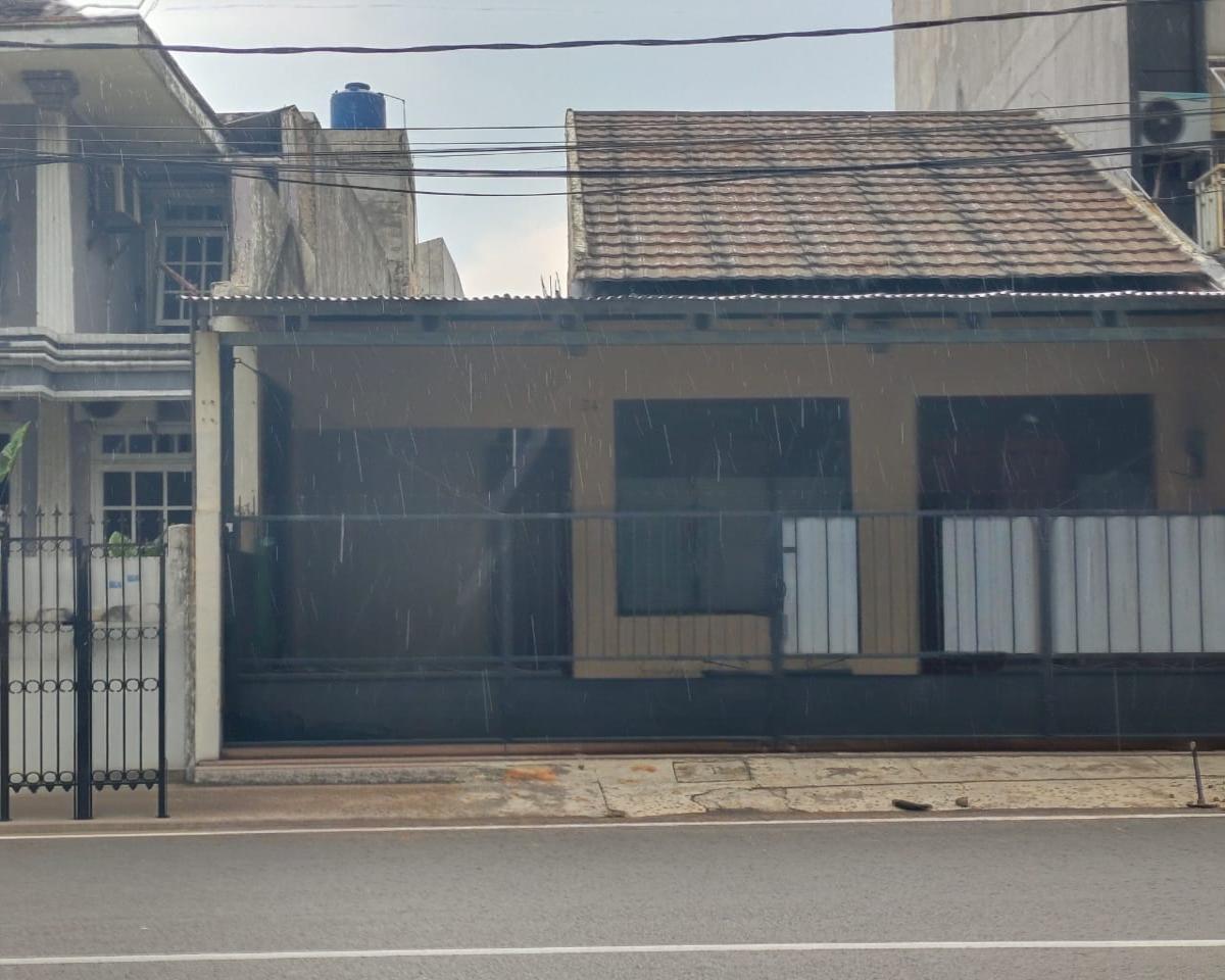 Rumah di Pinggir Jalan Utama Bintaro sektor 1 Tangerang Selatan - Foto 4