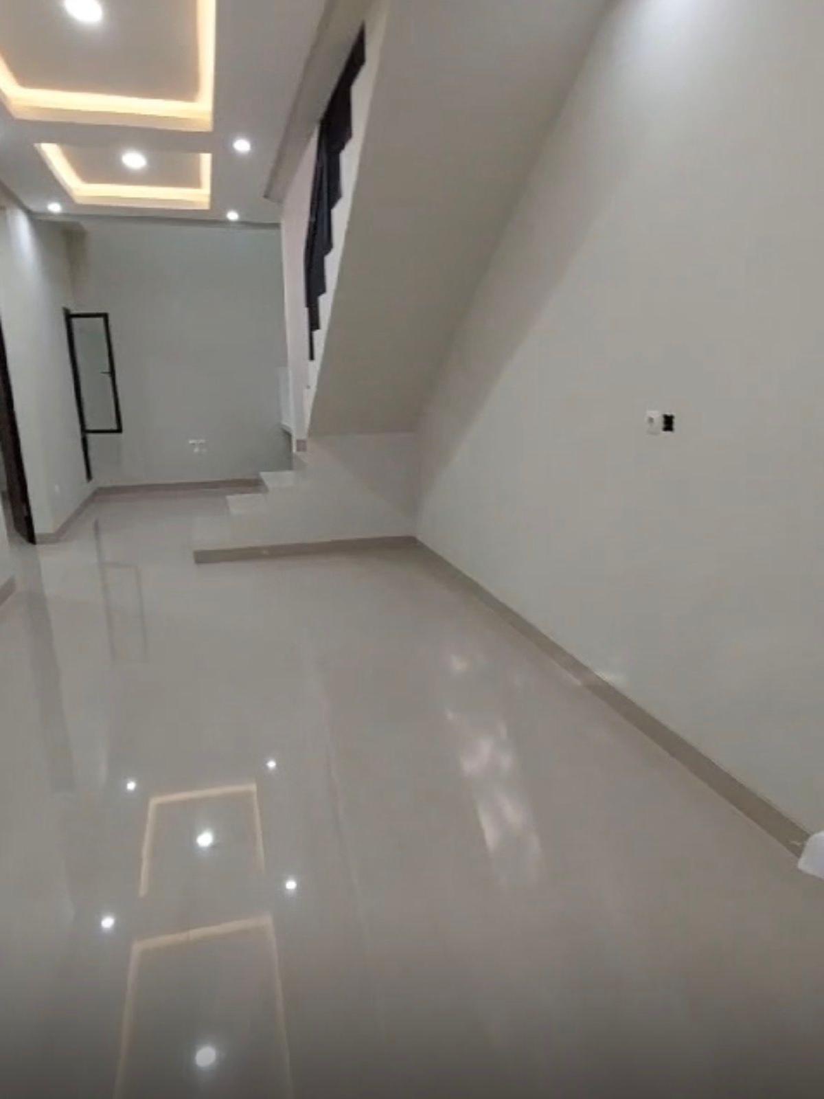 Rumah baru bebas banjir di Pinang Tangerang - Foto 8