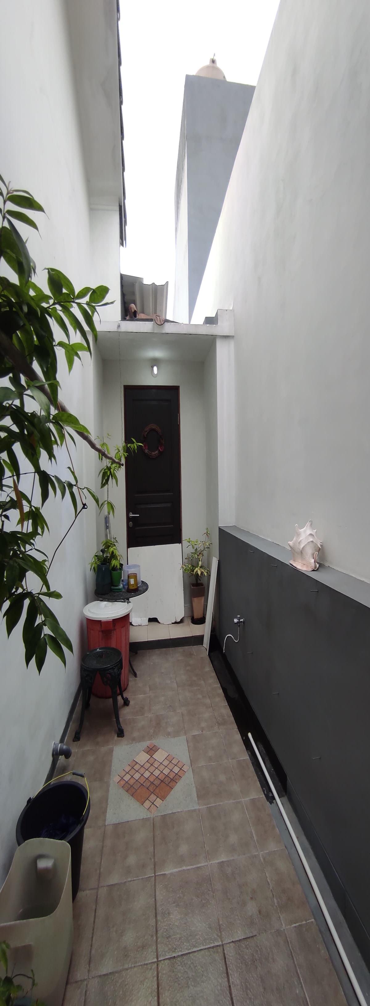 Rumah 2 Lantai di Graha Raya Bintaro Jaya Cluster Ayna Residence, Tangerang Selatan - Foto 14