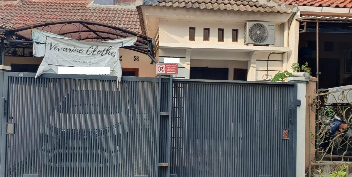 Rumah Minimalis di Cluster Cornelia Residence Graha Raya Bintaro, Harga Nego!