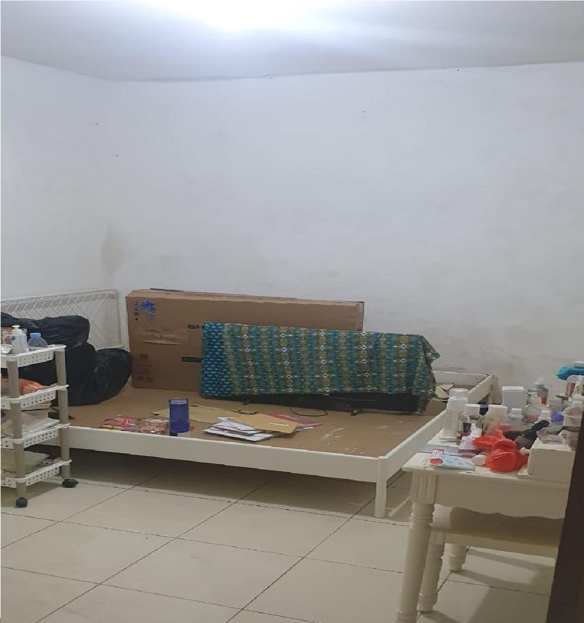 Rumah Minimalis di Cluster Cornelia Residence Graha Raya Bintaro, Harga Nego! - Foto 5