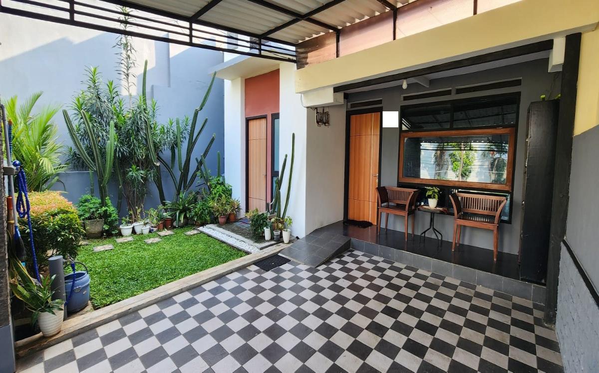 Dijual Cepat Rumah 2 Lantai Semi Furnished di Perumahan Mahkota Simprug, Tangerang - Foto 6