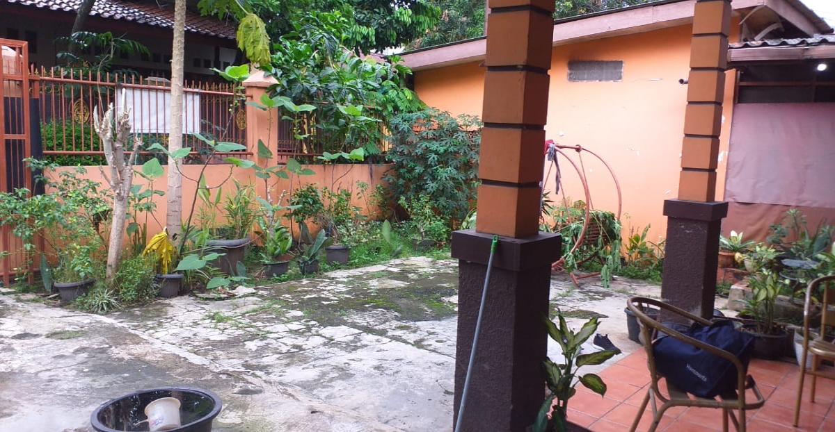 Rumah Strategis + 5 Pintu Kontrakan di Pondok Ranji — Harga Nego - Foto 2