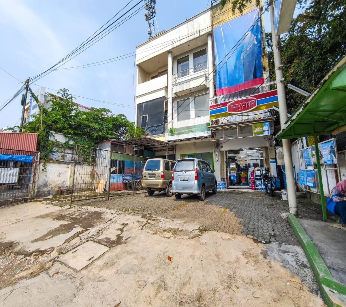 Disewakan Ruko Strategis di Jl. Pahlawan – Cocok untuk Usaha & Kantor, Akses Super Mudah - Foto 2