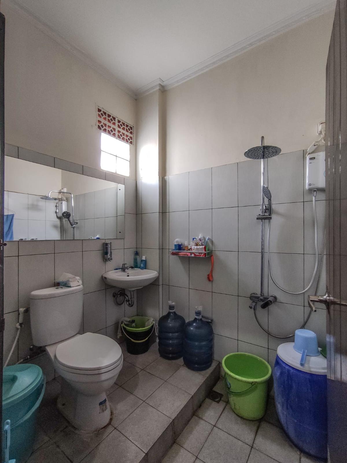 Disewakan Ruko Strategis di Jl. Pahlawan – Cocok untuk Usaha & Kantor, Akses Super Mudah - Foto 7