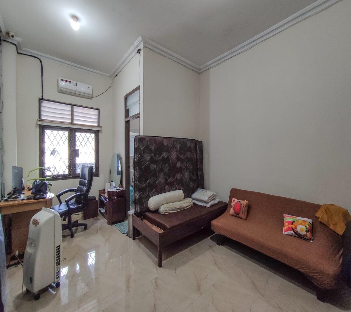 Disewakan Ruko Strategis di Jl. Pahlawan – Cocok untuk Usaha & Kantor, Akses Super Mudah - Foto 12