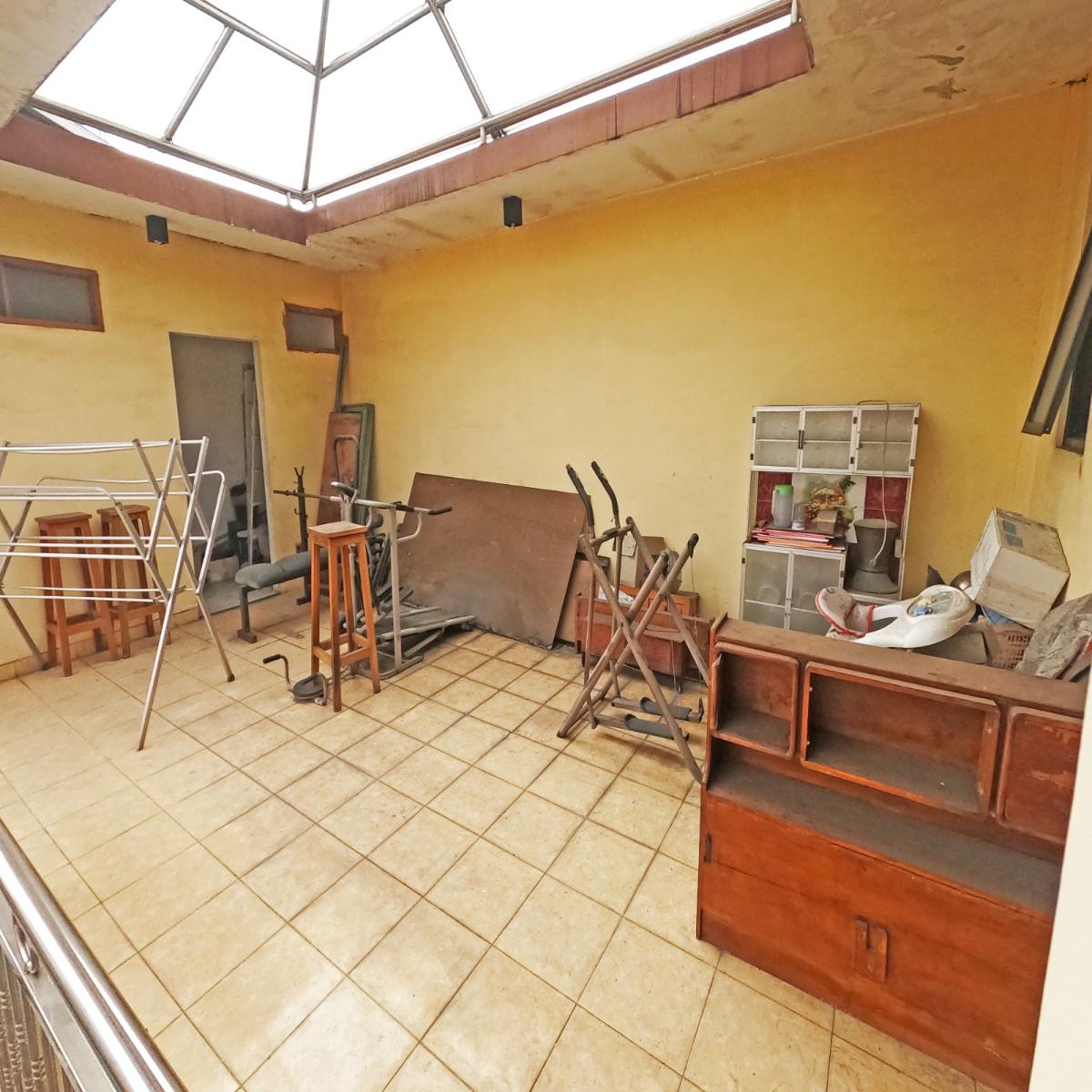 Hunian Mewah 2 Lantai dengan Kolam Renang di Ciledug Tangerang - Foto 8