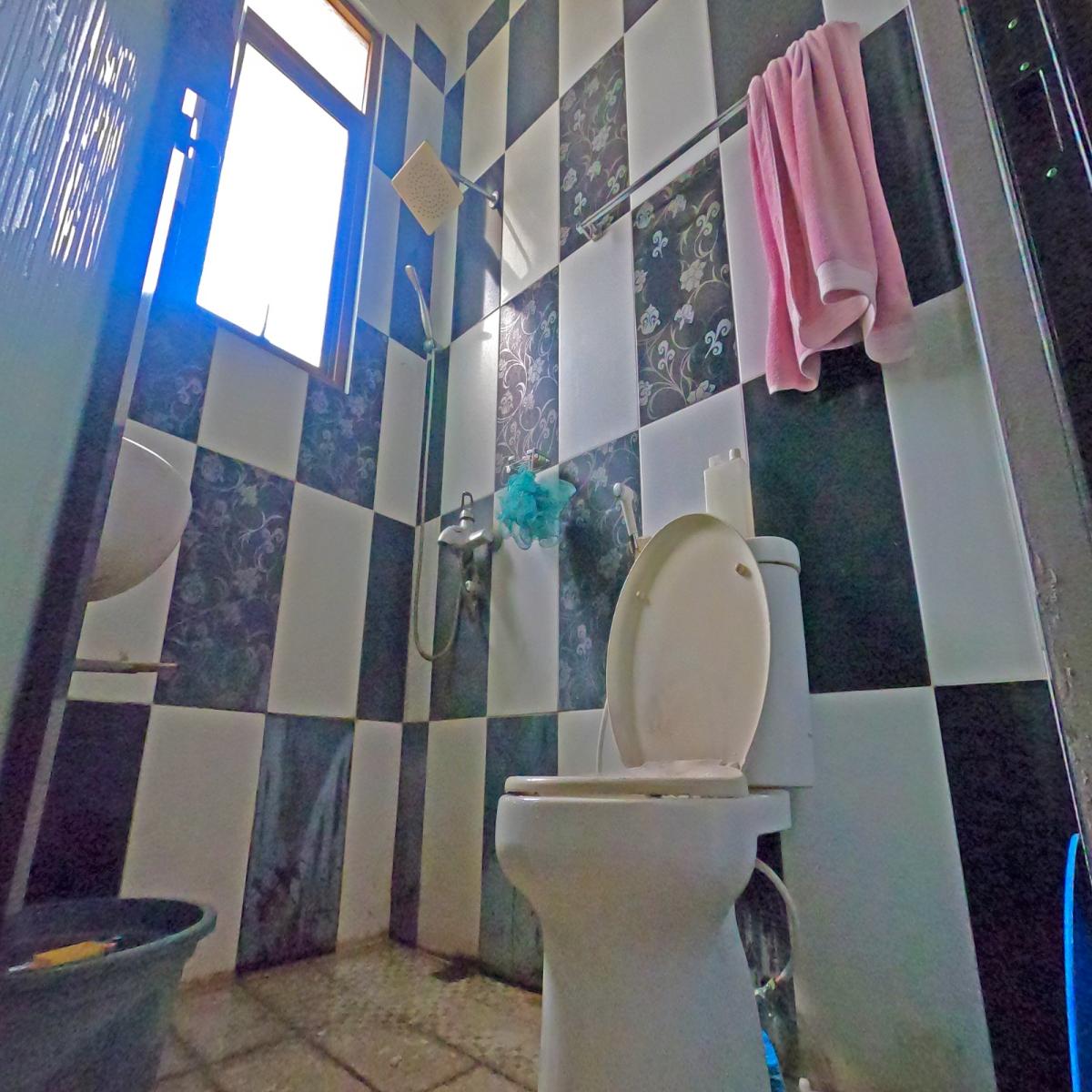 Hunian Mewah 2 Lantai dengan Kolam Renang di Ciledug Tangerang - Foto 12