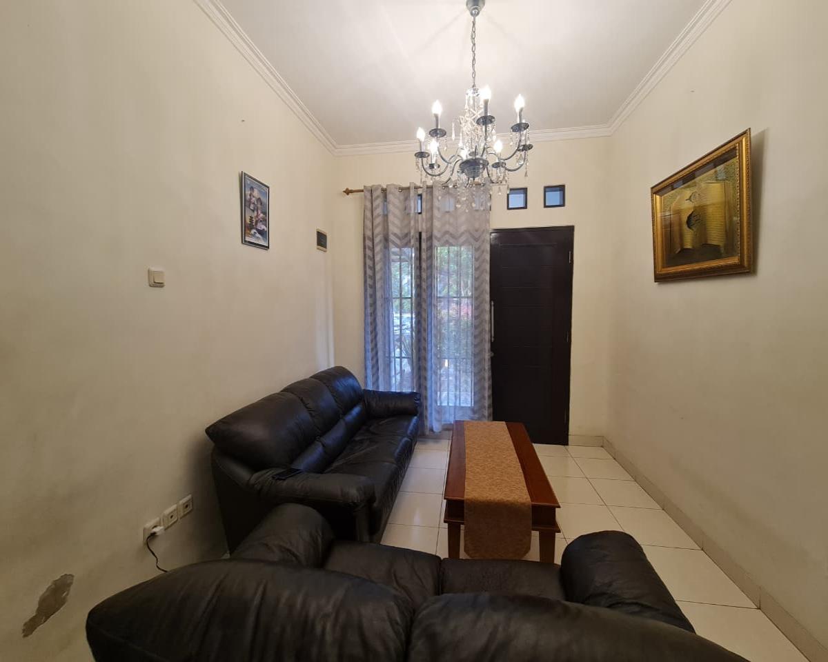 Dijual Rumah Hoek 2 Lantai di Cluster Venice Graha Raya Bintaro, Tangerang Selatan - Foto 7