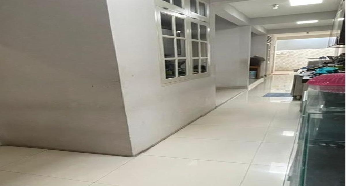 Dijual Hunian Modern dengan Kolam Renang Pribadi di Mampang, Jakarta Selatan - Foto 4