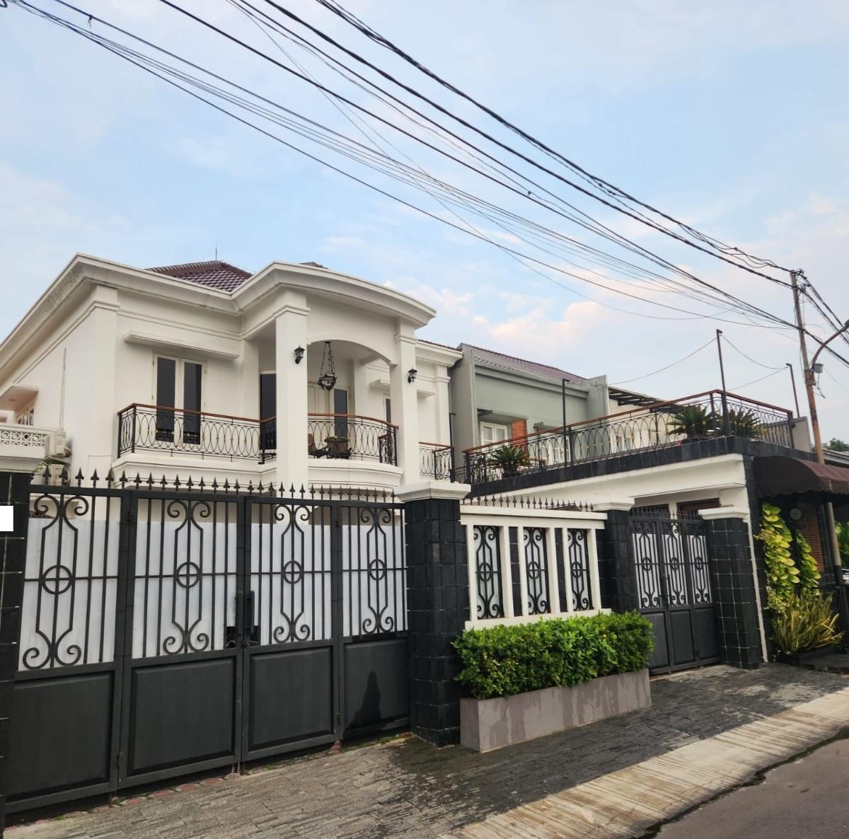 Rumah Mewah Luas 400 m² di Cipayung, Jakarta Timur- Dekat TMII & Akses Tol Jagorawi - Foto 3