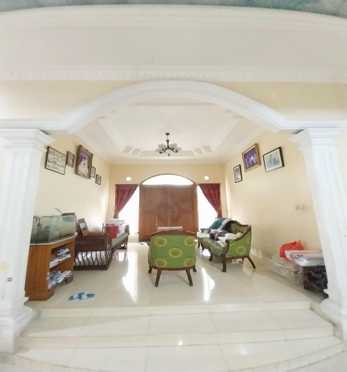 Rumah Luas 525 m² di Villa Melati Mas, Serpong – Ada Kolam Renang, Cocok untuk Kost - Foto 3