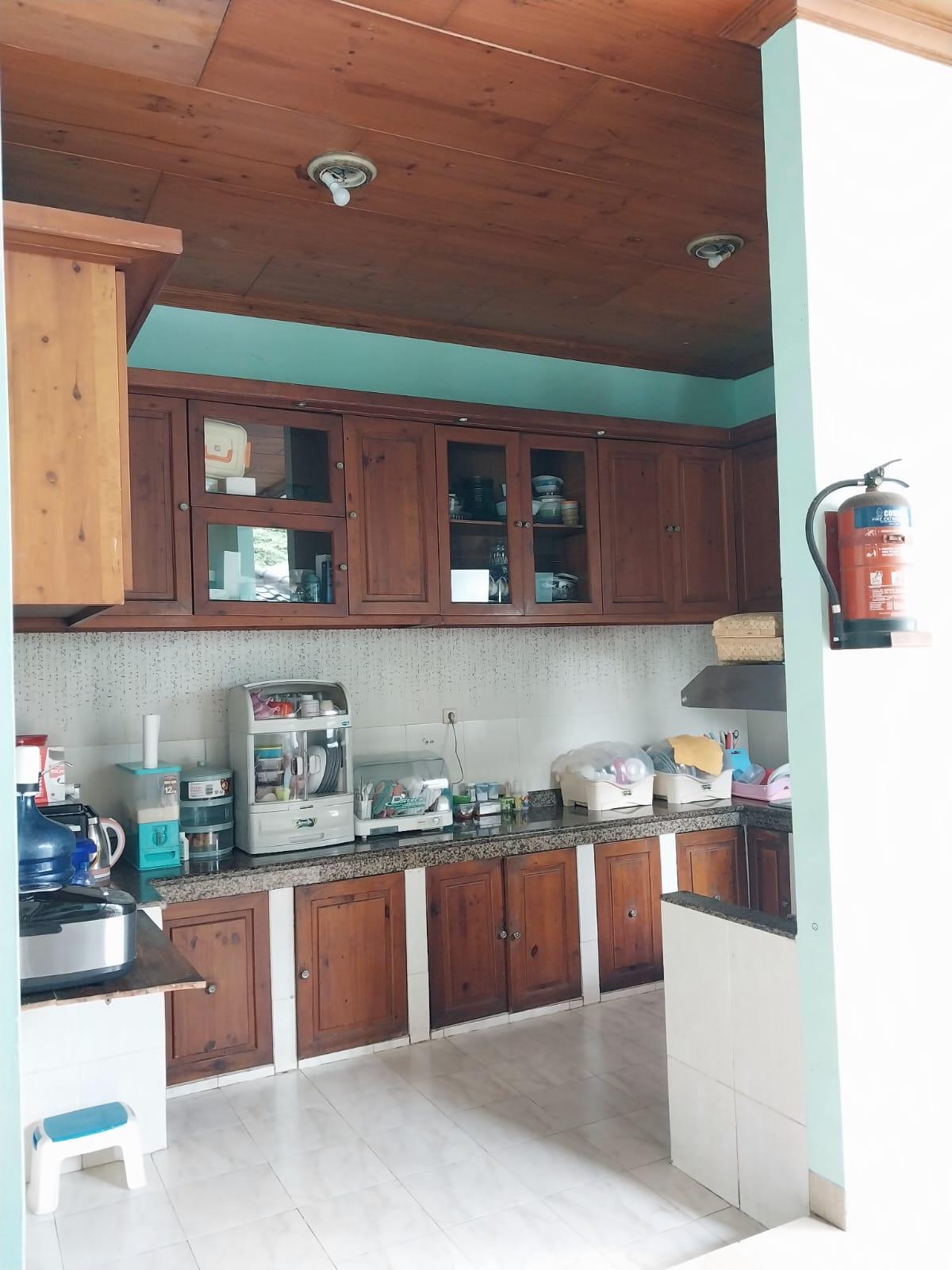 Rumah Luas 525 m² di Villa Melati Mas, Serpong – Ada Kolam Renang, Cocok untuk Kost - Foto 8