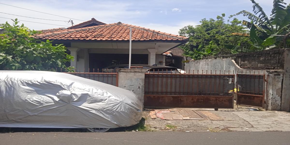 Rumah Cocok Untuk Kostan, Kontrakan, Café, Mini Market Dijual Di Petukangan Selatan