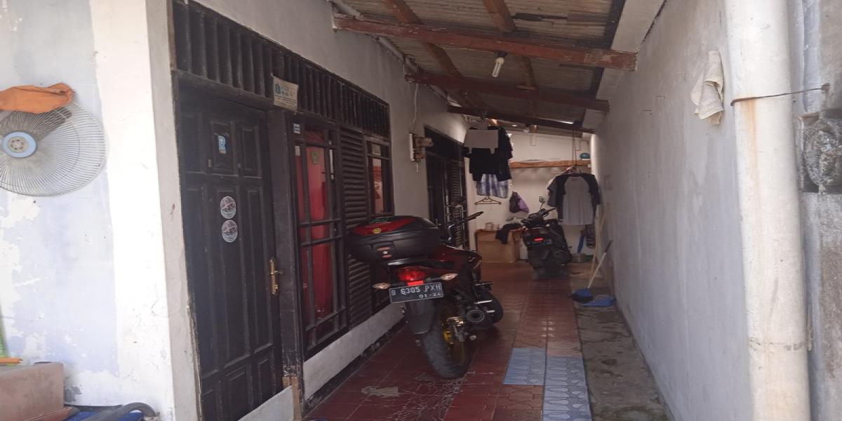Rumah Cocok Untuk Kostan, Kontrakan, Café, Mini Market Dijual Di Petukangan Selatan - Foto 8