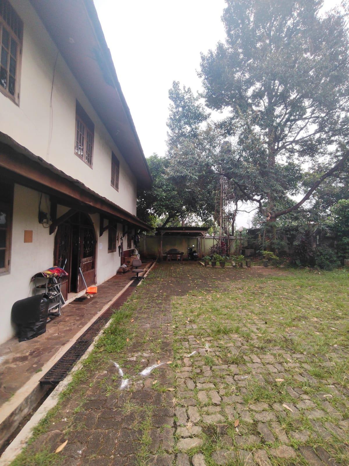 Rumah Hitung Tanah Luas 669 m² di Pesanggrahan, Jakarta Selatan