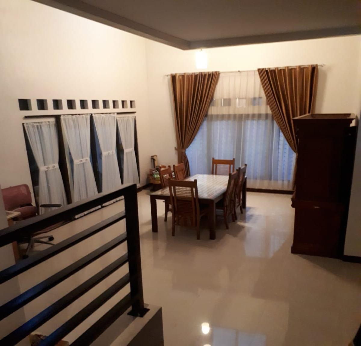 Dijual Rumah di Kawasan Bintaro Sektor 9 dengan View Taman dan Harga Murah - Foto 3
