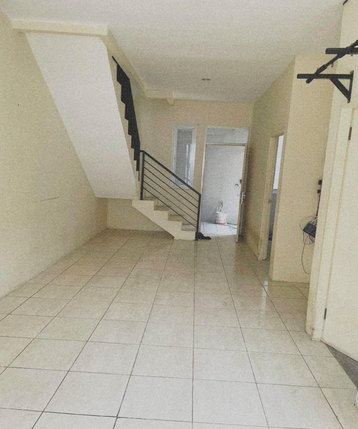 Sewa Rumah 2 lantai di Tomang Grogol Petamburan Jakarta Barat DI - Foto 8