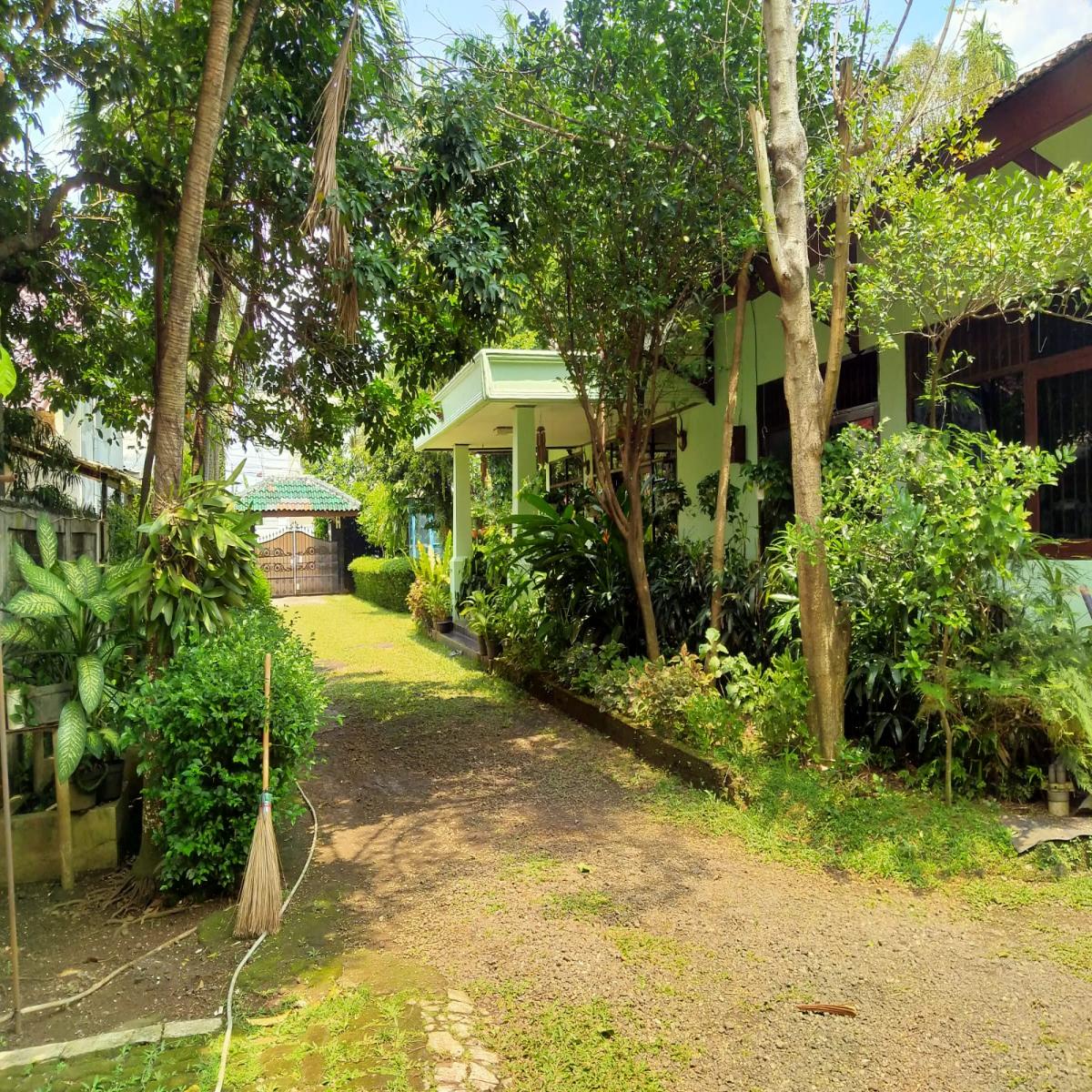 Dijual Rumah Daerah Cireunde Dekat UIN Dekat lab school Dekat MRT Dekat pasar ciputat - Foto 4