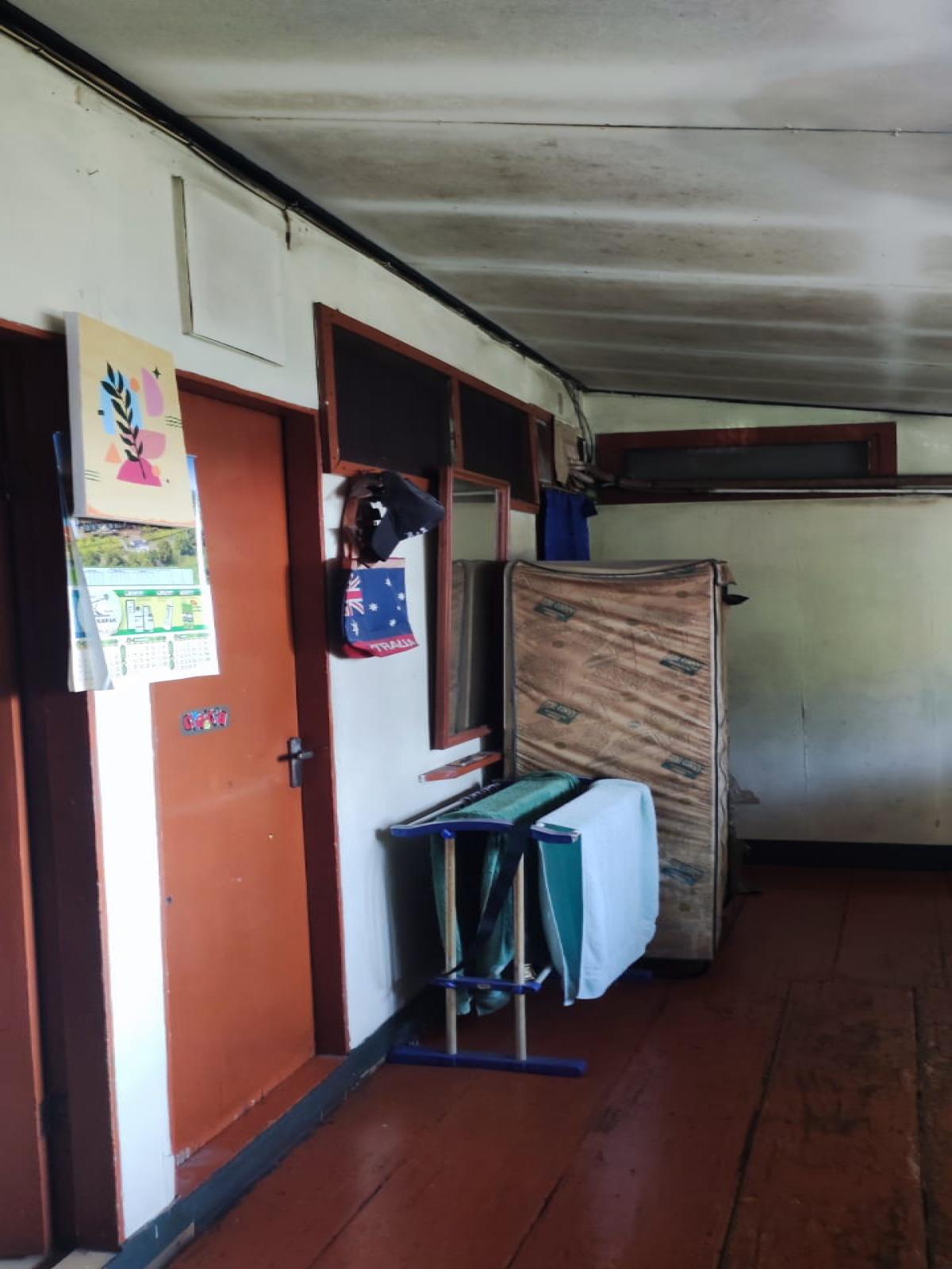 Harus Terjual cepat rumah 2 lantai Bebas banjir - Foto 4