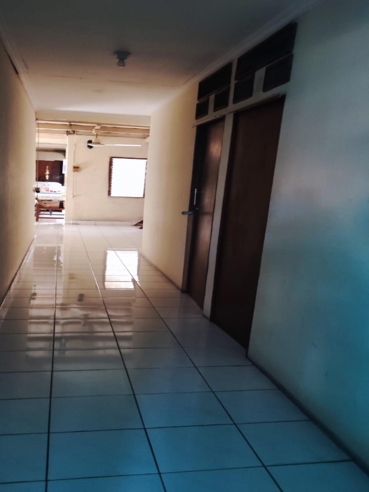 Harus Terjual cepat rumah 2 lantai Bebas banjir - Foto 9