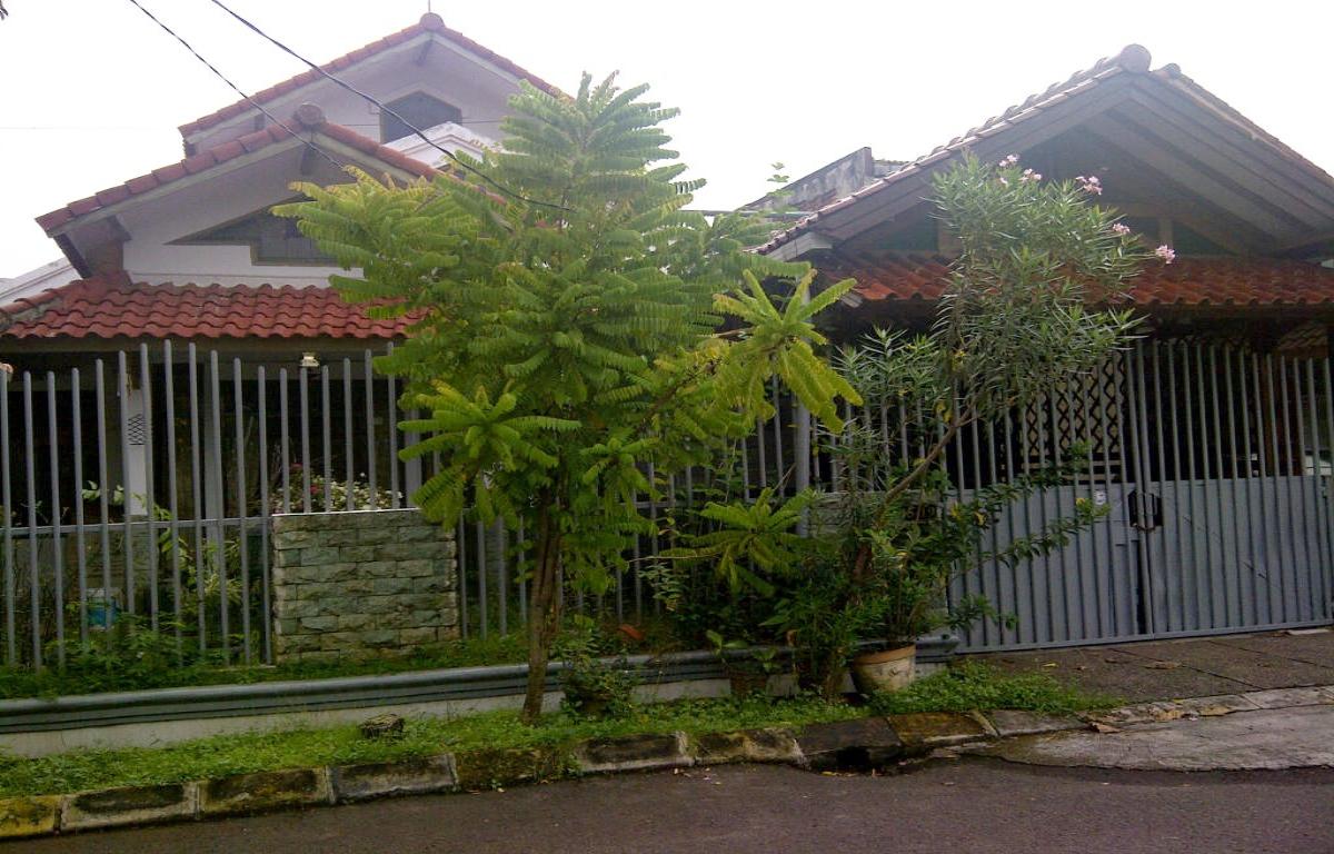 Dijual Murah! Rumah Luas 200 m² di Graha Raya Bintaro Jaya – Cluster Anggrek Loka