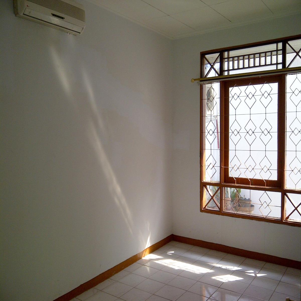 Dijual Murah! Rumah Luas 200 m² di Graha Raya Bintaro Jaya – Cluster Anggrek Loka - Foto 6