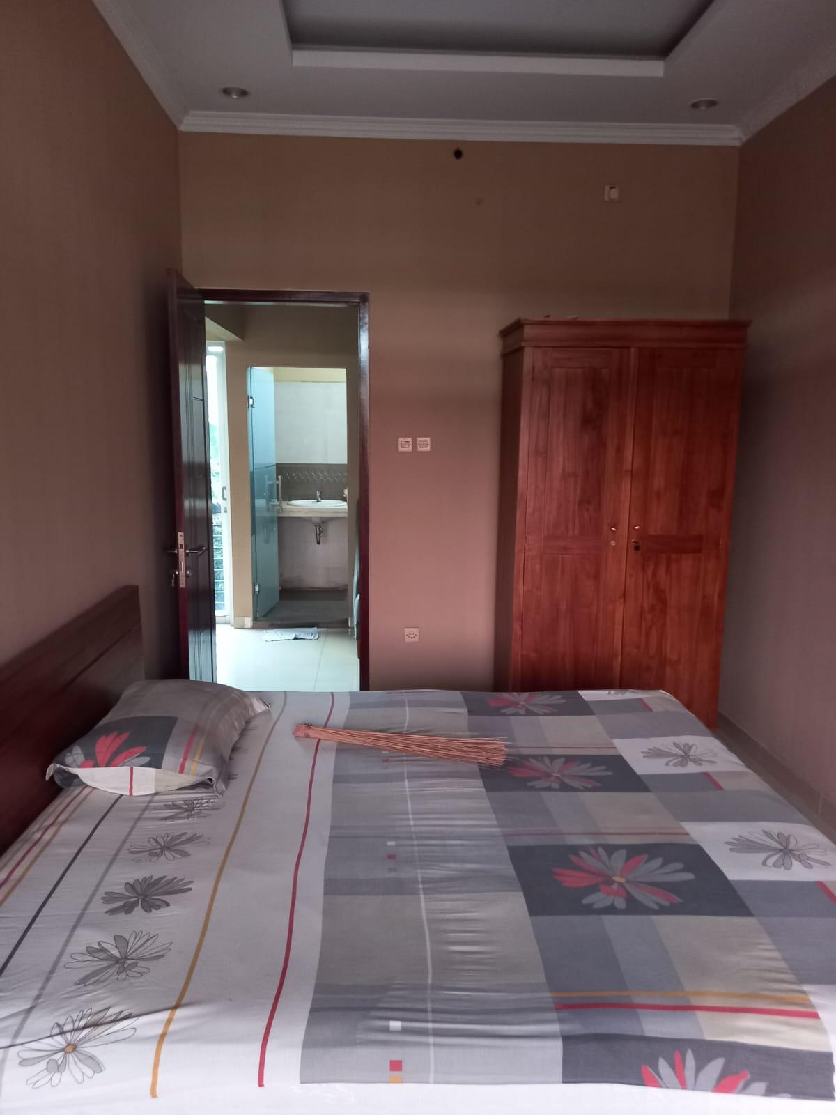 Harus Terjual Repost Sampai Terjual - Jual Cepat Rumah 2 Lantai - Foto 11