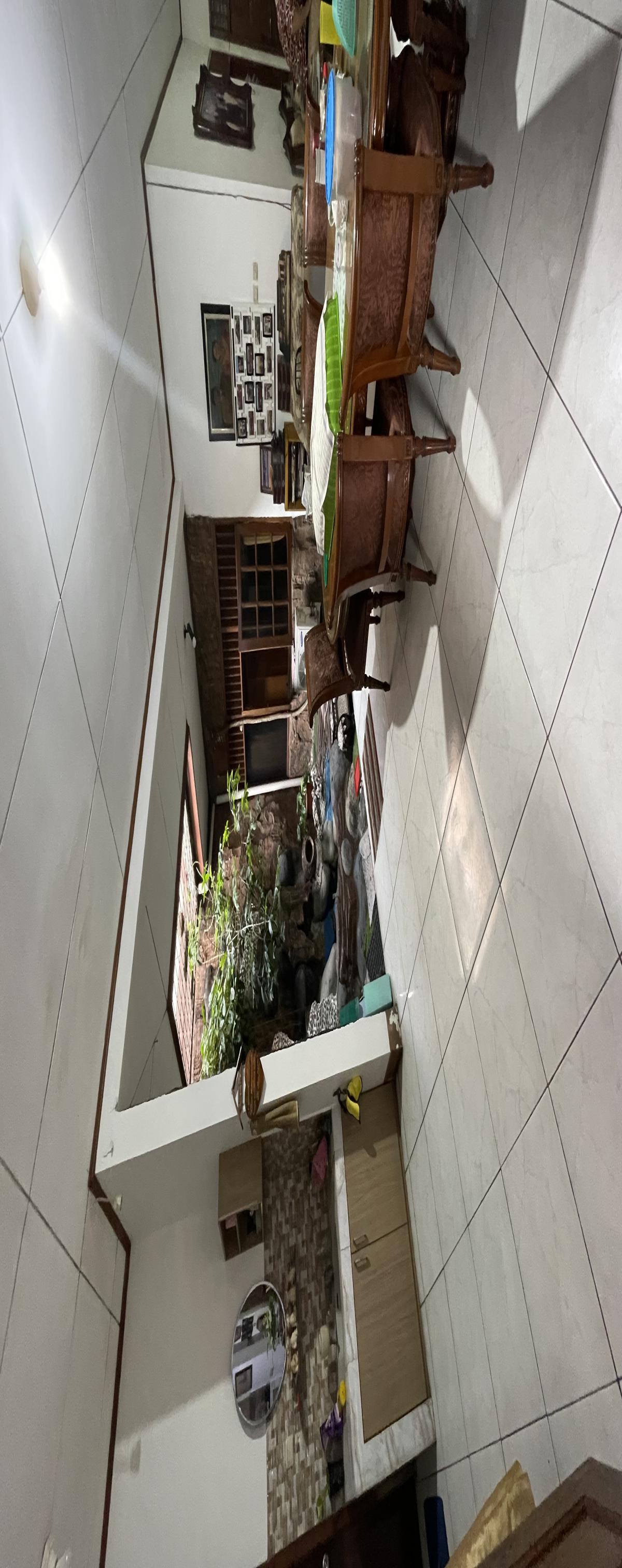 Rumah strategis di Ciledug - Foto 9