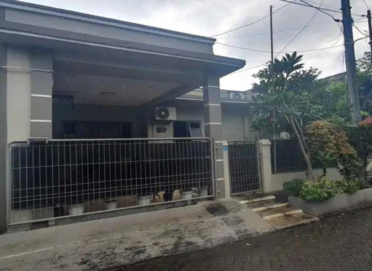 Dijual Rumah Cantik Bangun Reksa Indah 2, Dekat Tol Karang Tengah