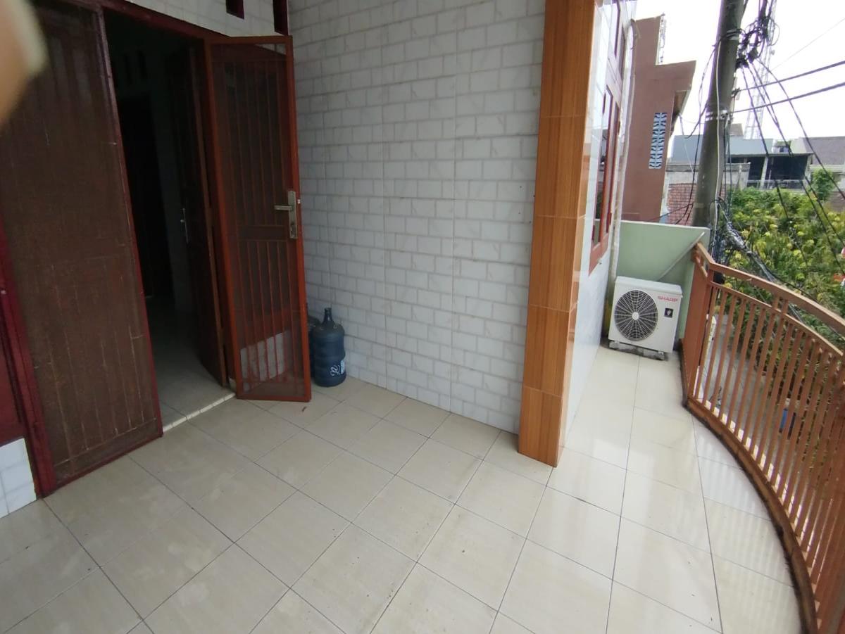 Rumah 2 Lantai Full Furnished Dijual di Perum Persada Raya Tangerang - Foto 9