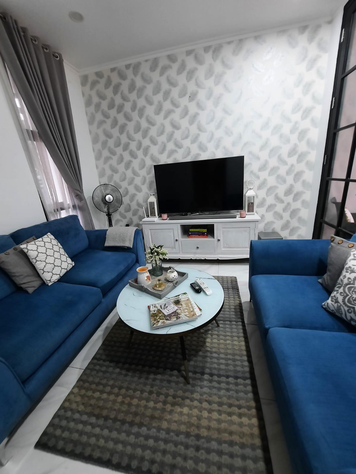 Modern Living di Graha Raya: Rumah 3 Lantai dengan 4 KT, Tangerang Selatan - Foto 2