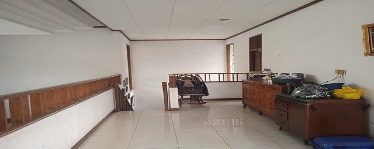 Rumah Siap Huni Luas 356 m² Dijual Di Jalan Camar Bintaro Sektor 3, Tangerang Selatan - Foto 11