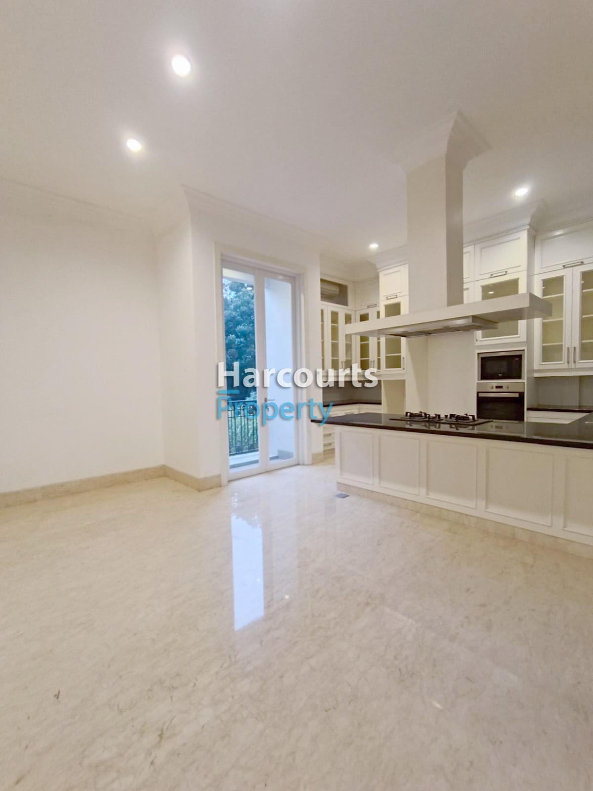 Disewakan Rumah Hunian Lokasi Strategis Area Jl. Prapanca, Kebayoran Baru - Foto 3