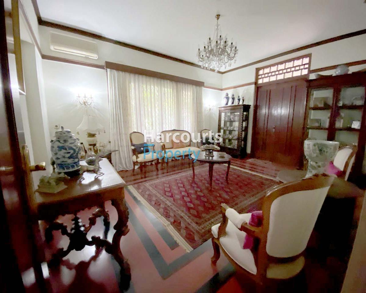 Dijual Rumah Klasik Kawasan Elite Dekat Pejabat Di Menteng - Foto 9