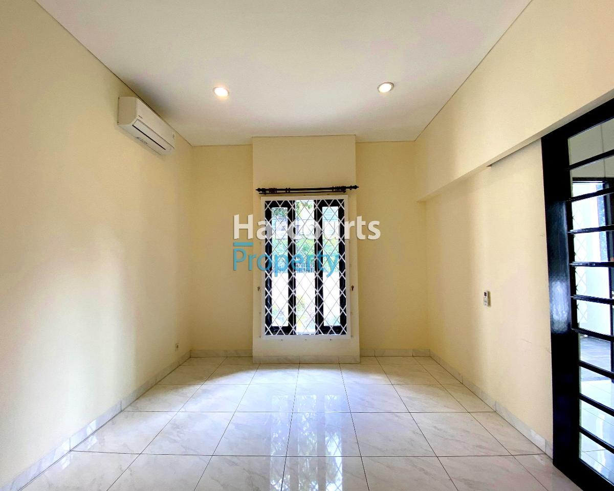 Disewakan Rumah Bagus dan Besar Area Jl. Erlangga Selong Kebayoran Baru - Foto 4